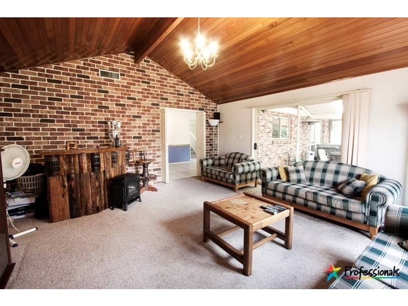 64 Kenneth Slessor Drive, Glenmore Park NSW 2745