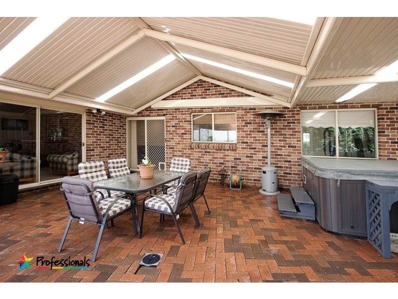 64 Kenneth Slessor Drive, Glenmore Park NSW 2745