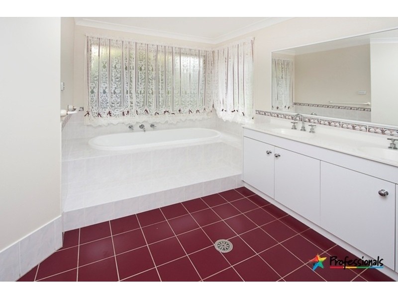 115 Kestrel Way, Yarramundi NSW 2753