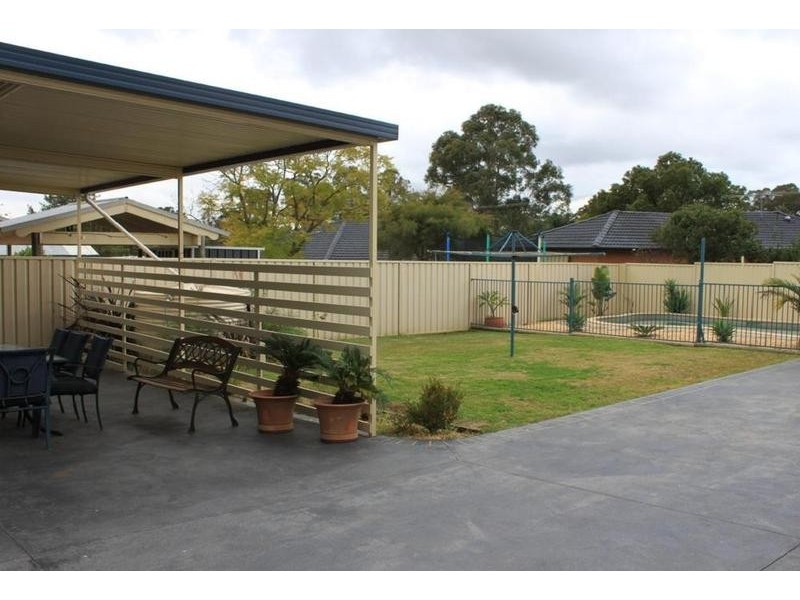 68 College Street, Cambridge Park NSW 2747