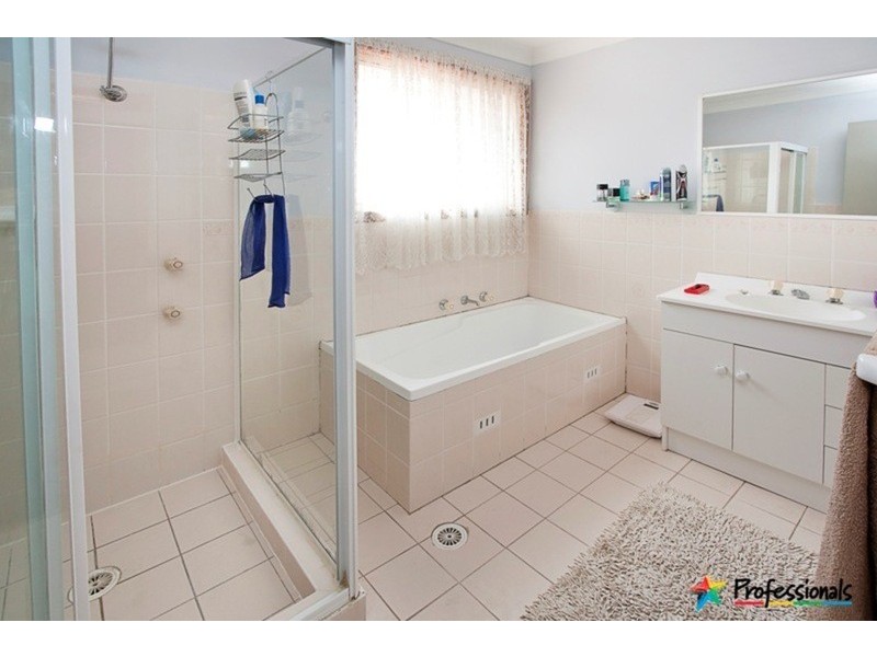 2/39 Bringelly Road, Kingswood NSW 2747