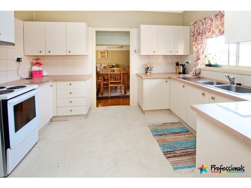 22 Balmoral Drive, Cambridge Park NSW 2747