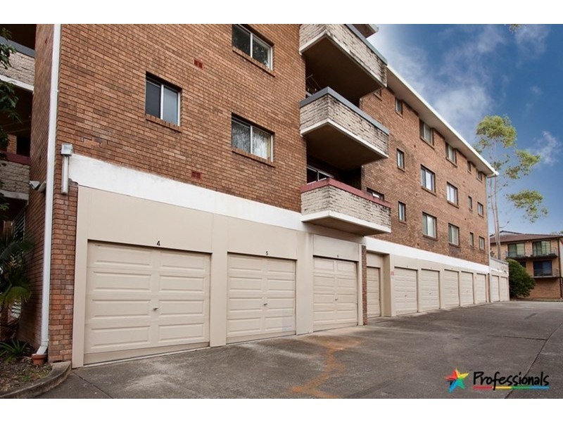 17/17 Santley Crescent, Kingswood NSW 2747