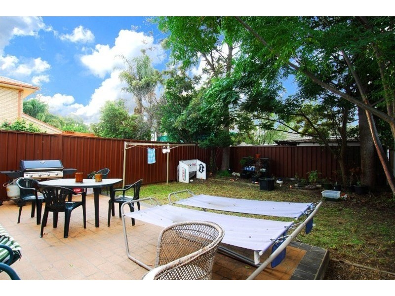 2/23 Derby Street, Kingswood NSW 2747