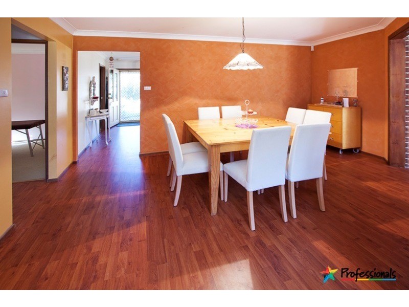 21 Allison Drive, Glenmore Park NSW 2745