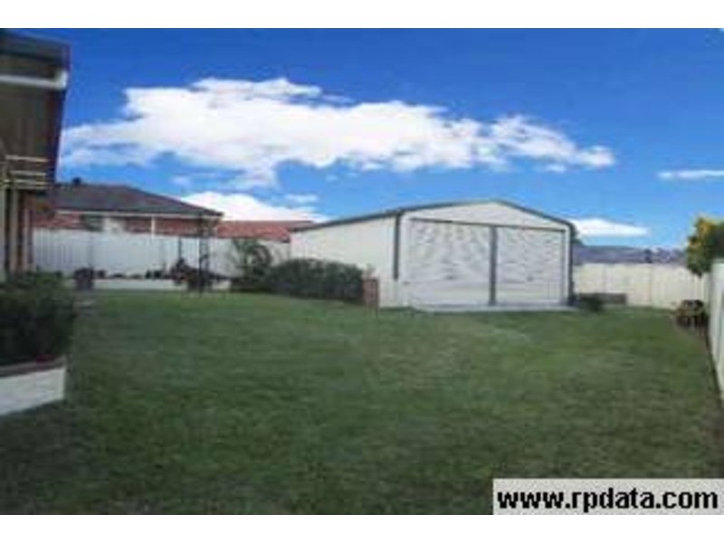 11 Woodlands Drive, Glenmore Park NSW 2745