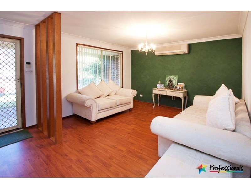 21 Allison Drive, Glenmore Park NSW 2745