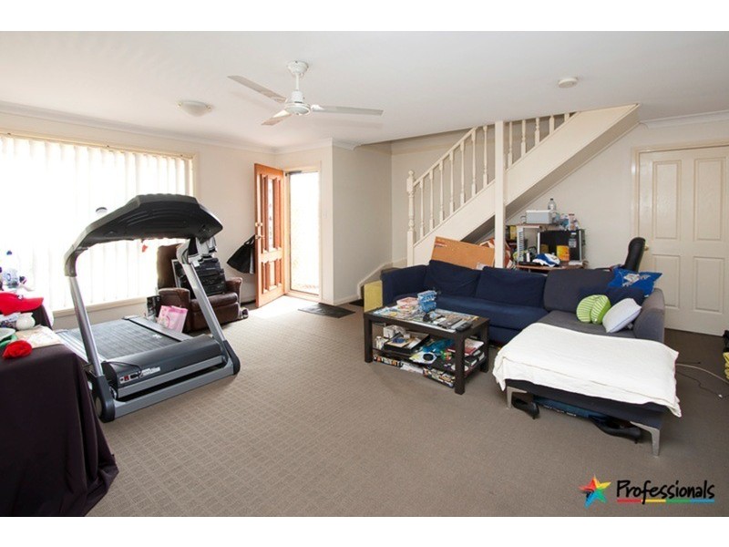 2/27 Blaxland Avenue, Penrith NSW 2750