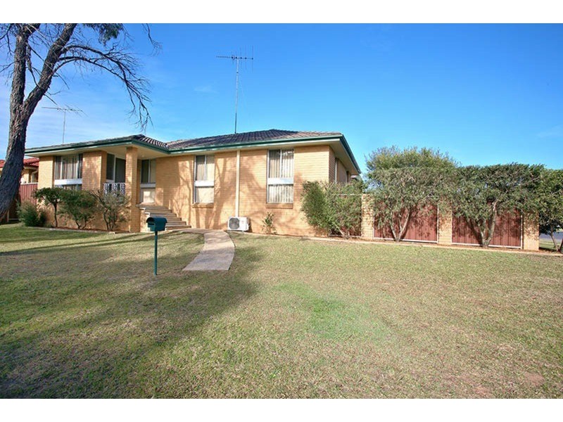 3 Snowden Street, Jamisontown NSW 2750