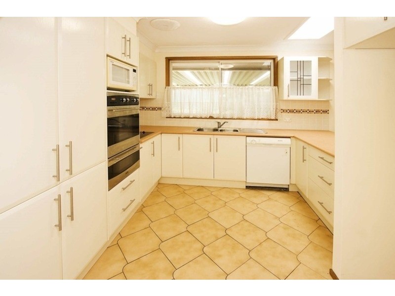 4 Santon Place, Cranebrook NSW 2749