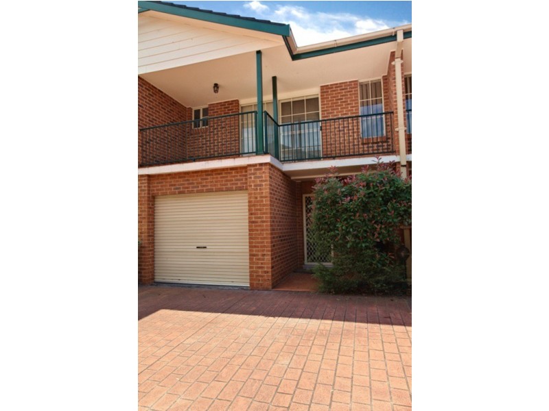 2/20 Blaxland Avenue, Penrith NSW 2750