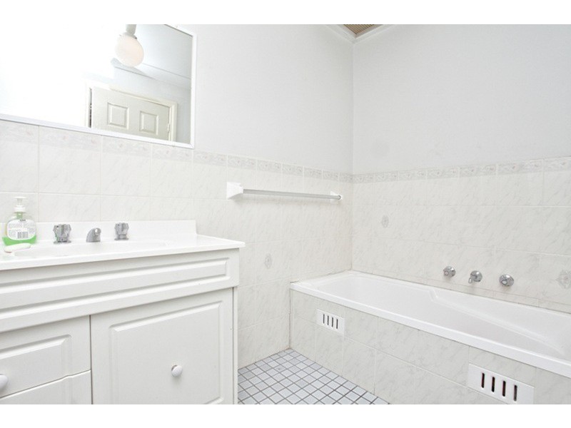 2/20 Blaxland Avenue, Penrith NSW 2750