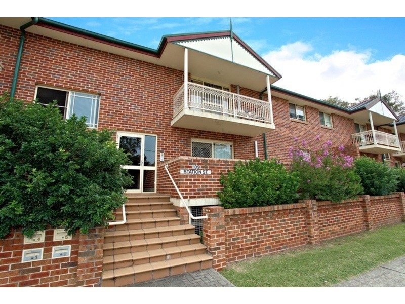 2/109 Station Street, Penrith NSW 2750