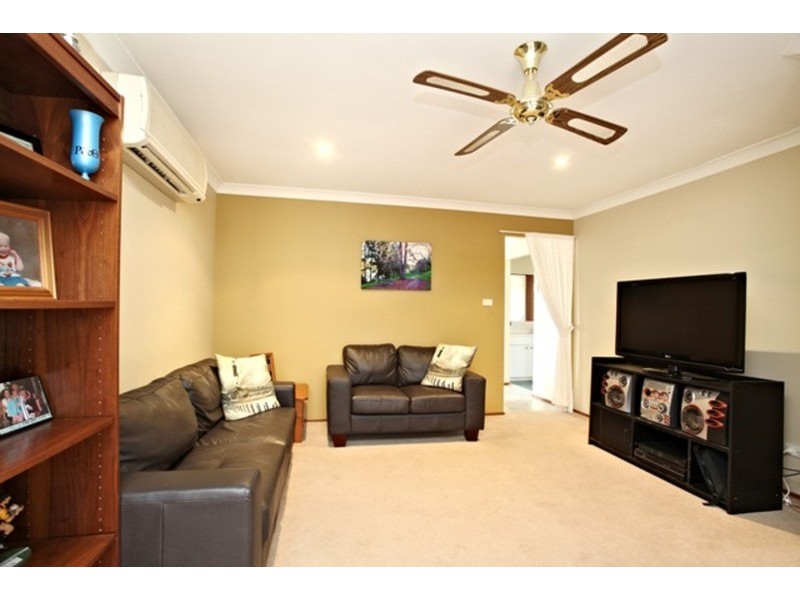 6/16 Centauri  Circuit, Cranebrook NSW 2749
