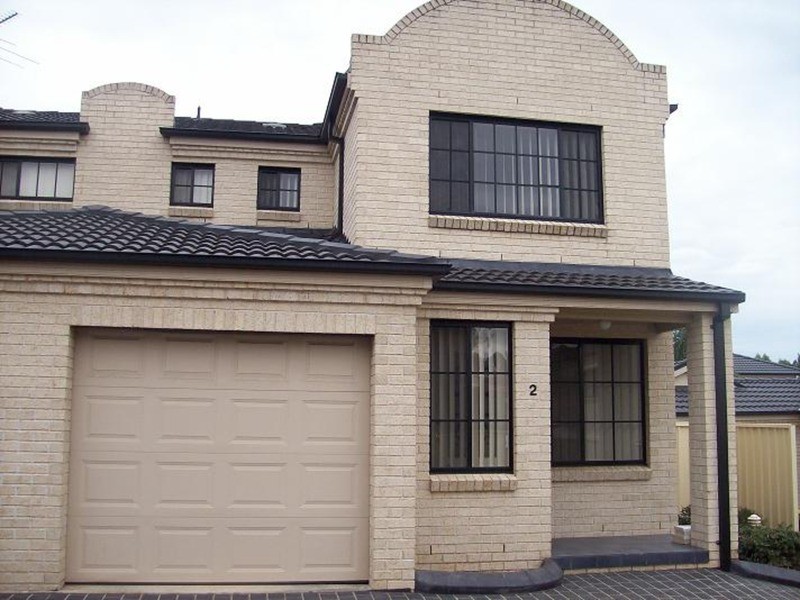 2/46-52 Wattle Road, Casula NSW 2170