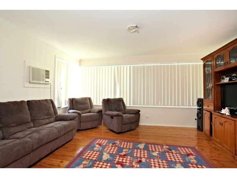 4 Coral Place, Cambridge Park NSW 2747