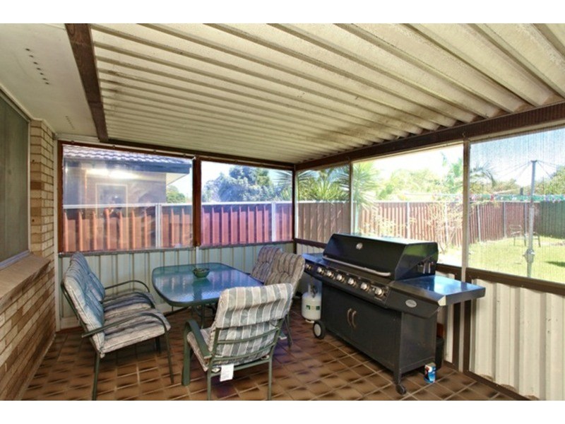 4 Coral Place, Cambridge Park NSW 2747