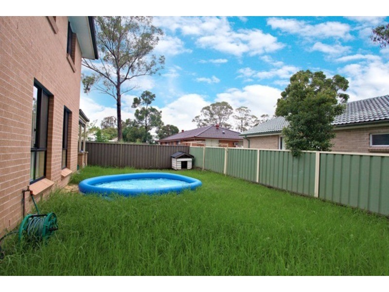 1,2,3 & 4/29 Pembroke Street, Cambridge Park NSW 2747