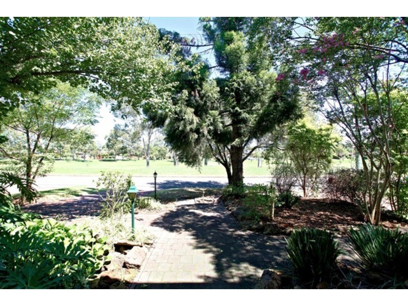 34 Greenway Drive, South Penrith NSW 2750