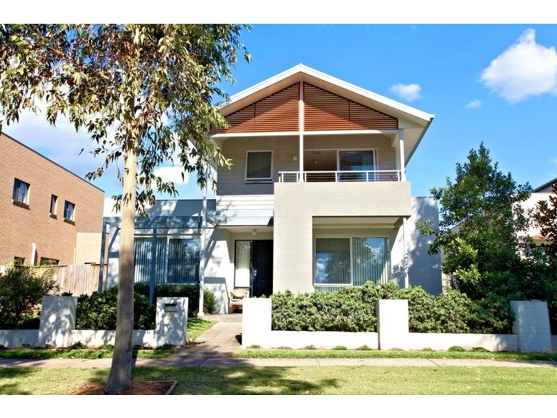 4 Waterside Boulevard, Cranebrook NSW 2749