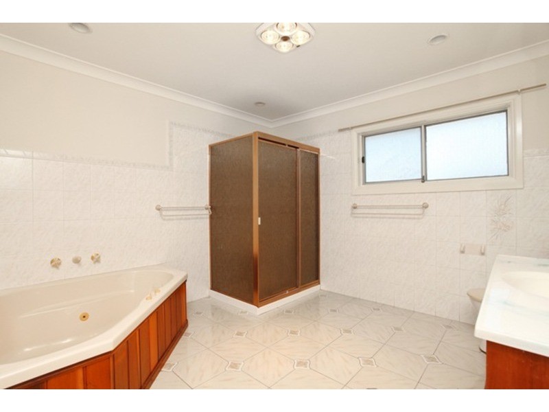 34 Greenway Drive, South Penrith NSW 2750