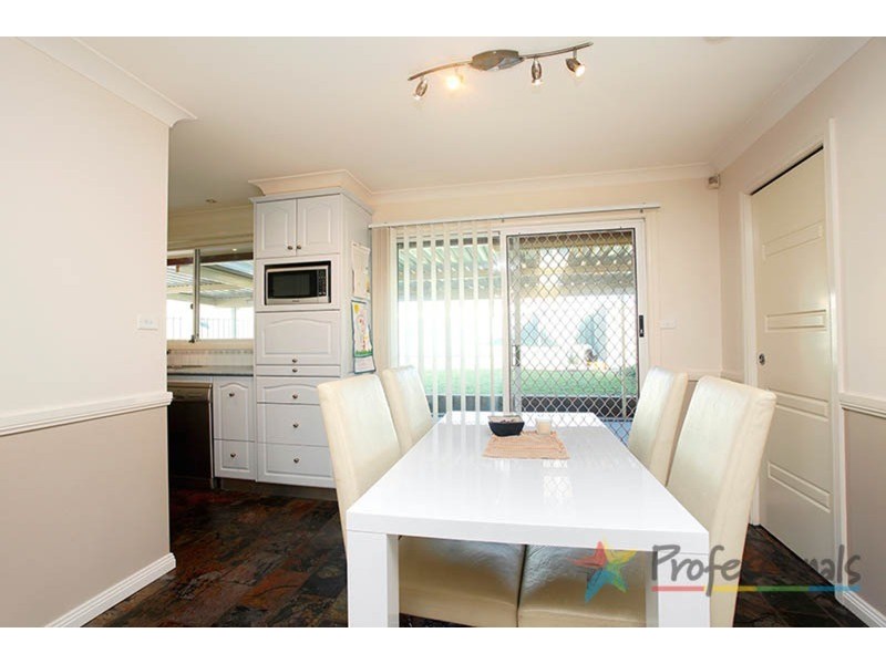 13 Mozart Place, Cranebrook NSW 2749