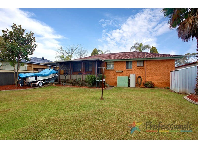 4 Pebworth Place, South Penrith NSW 2750