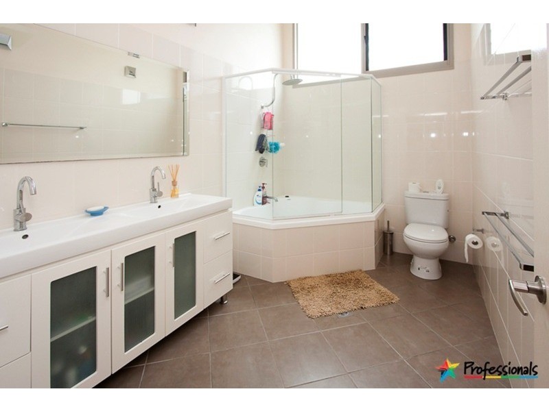 3 Brook Road, Glenbrook NSW 2773