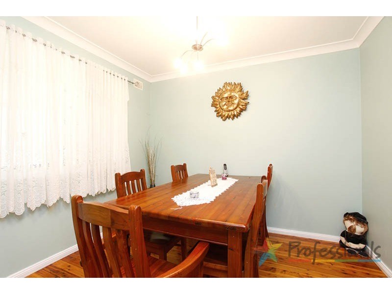 17 Arakoon Avenue, Penrith NSW 2750