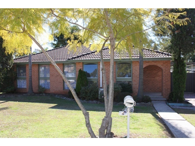 4 Pebworth  Place, South Penrith NSW 2750