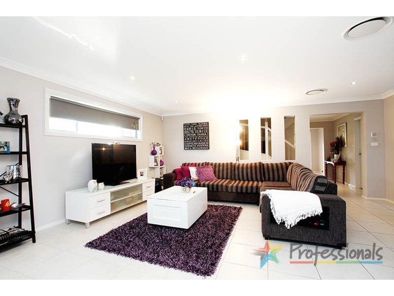 35 Sanderling Crescent, Cranebrook NSW 2749