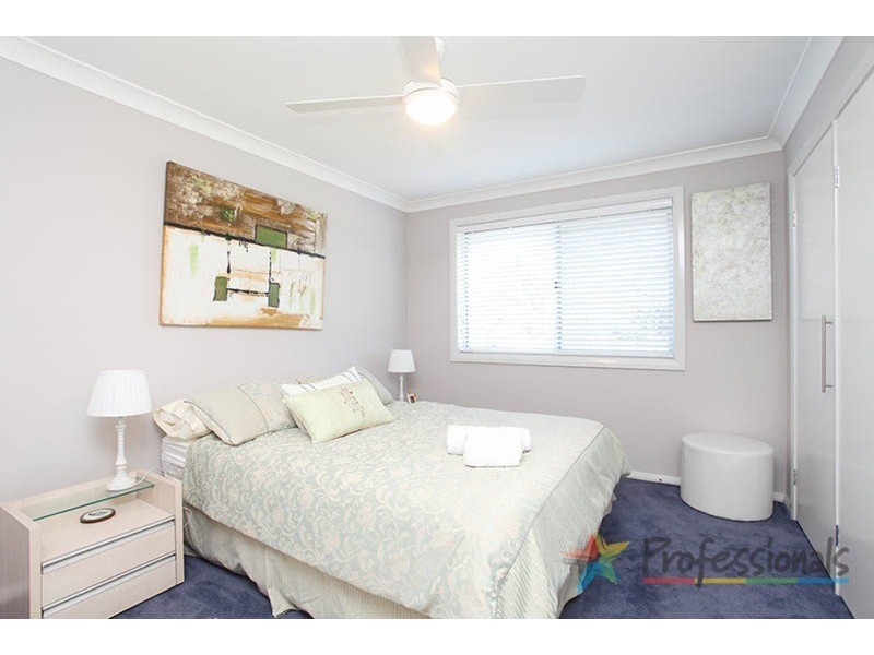 35 Sanderling Crescent, Cranebrook NSW 2749