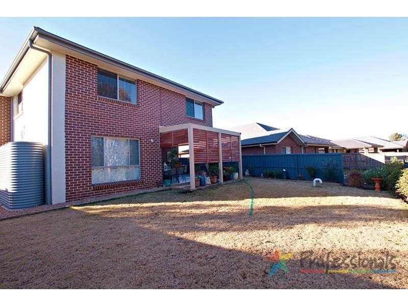 35 Sanderling Crescent, Cranebrook NSW 2749