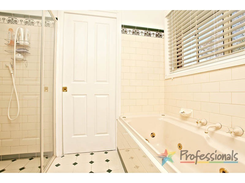 39 Barlow Street, Cambridge Park NSW 2747