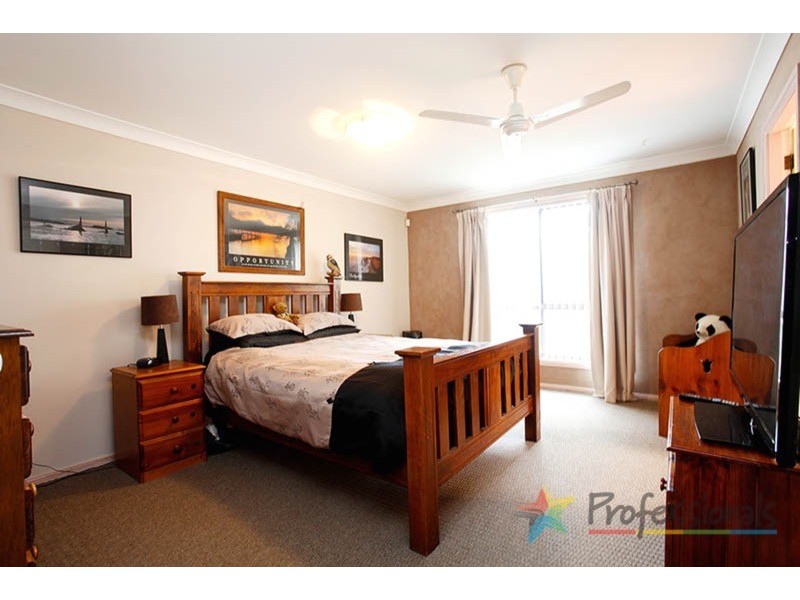 14 Tanbark Circuit, Werrington Downs NSW 2747