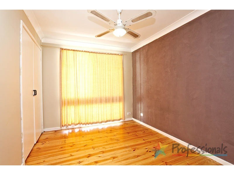 8 Pendock Road, Cranebrook NSW 2749