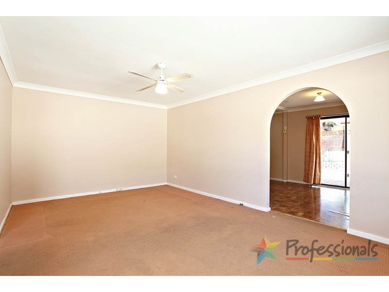 8 Pendock Road, Cranebrook NSW 2749