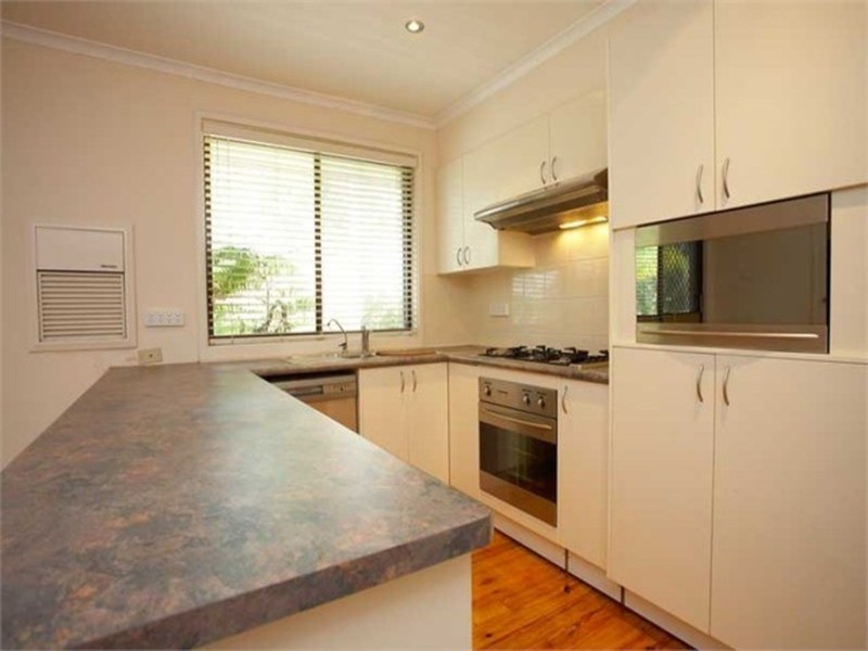 8 Warrigal Glen, Werrington Downs NSW 2747