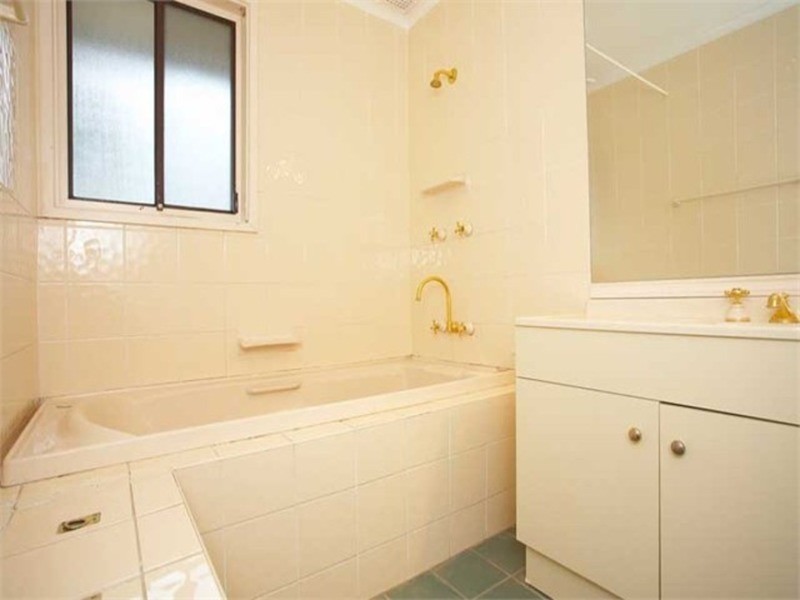 8 Warrigal Glen, Werrington Downs NSW 2747