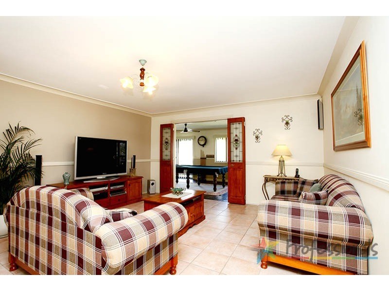 13 Greendale Road, Wallacia NSW 2745