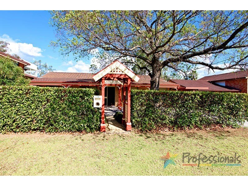 13 Greendale Road, Wallacia NSW 2745