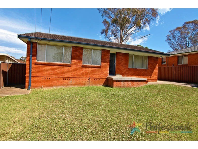 11 Twickenham Avenue, Cambridge Park NSW 2747