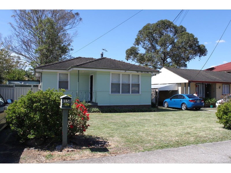 15 Hargrave Street, Penrith NSW 2750