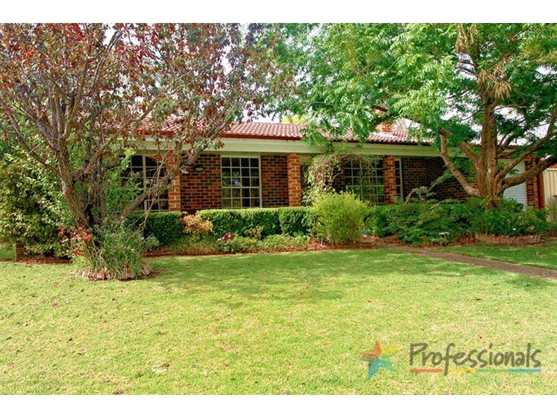 16 Tornado Crescent, Cranebrook NSW 2749