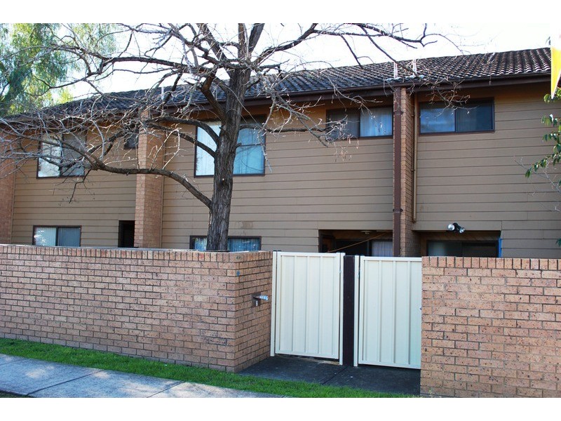 2/2c Bringelly Road, Kingswood NSW 2747