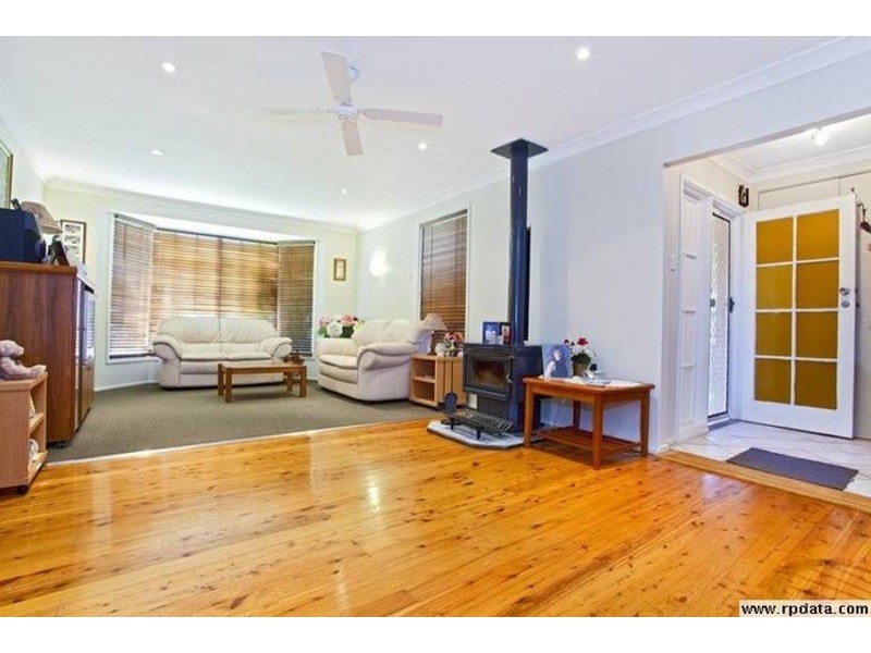 8 Christine Street, South Penrith NSW 2750