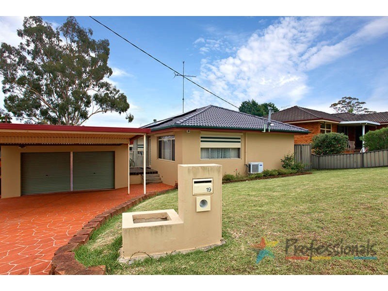19 Burgess Road, South Penrith NSW 2750