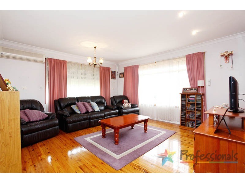 19 Burgess Road, South Penrith NSW 2750