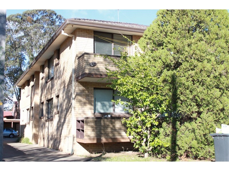 8/28 Bringelly Road, Kingswood NSW 2747