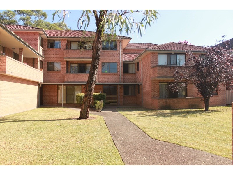 4/9 Preston  Street, Jamisontown NSW 2750